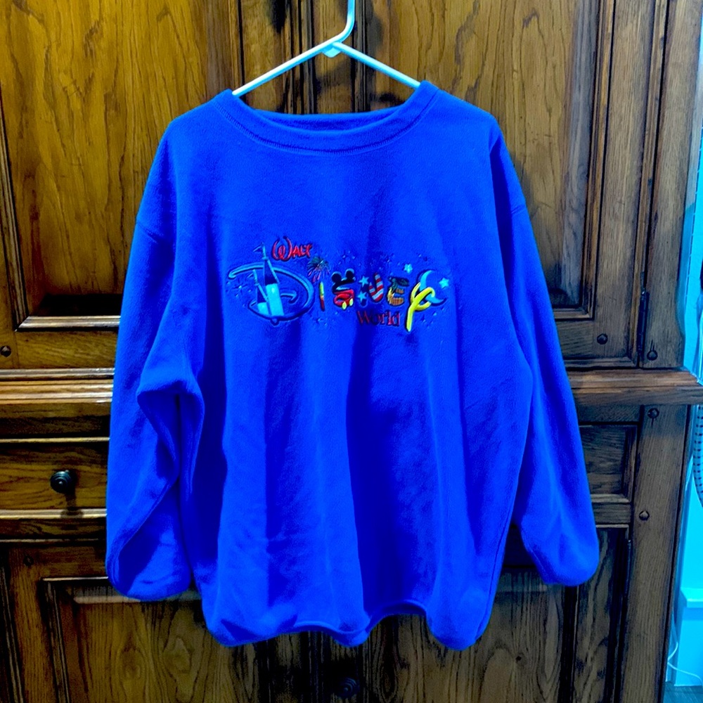 🎄Authentic Disney Parks Royal blue fleece embroidered sweatshirt sz XL EUC🎄